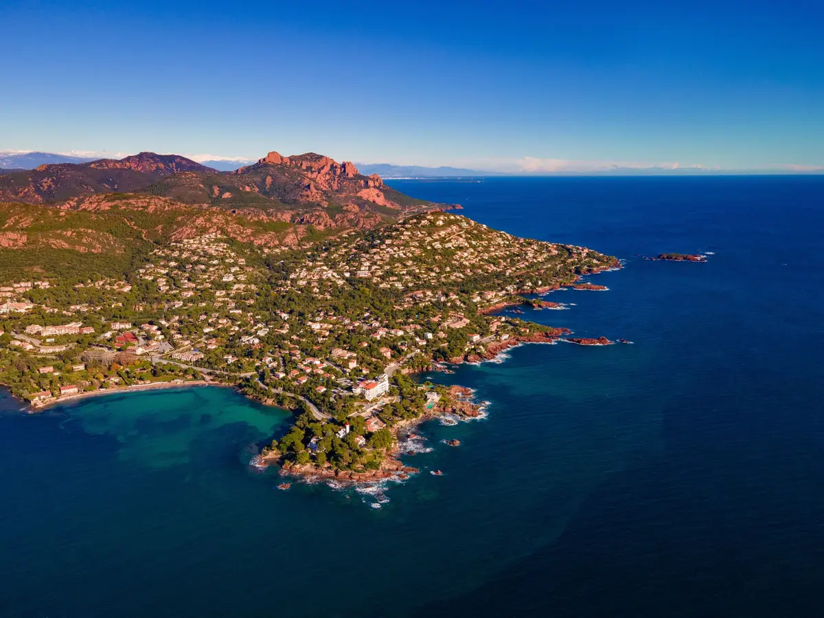 La pointe de la Baumette et les calanques