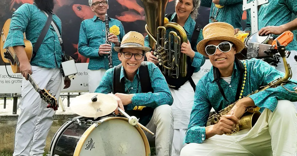 Déambulation - Honolulu Brass Band