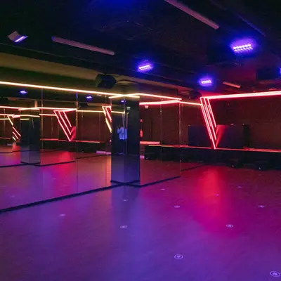 DECIBEL - Danse workout associant cardio et renforcement musculaire