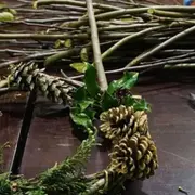 Décorations de Noël au naturel à Montardon (64)