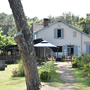 Découverte de l'étang blanc en barque dans l'univers des pêcheurs et chasseurs