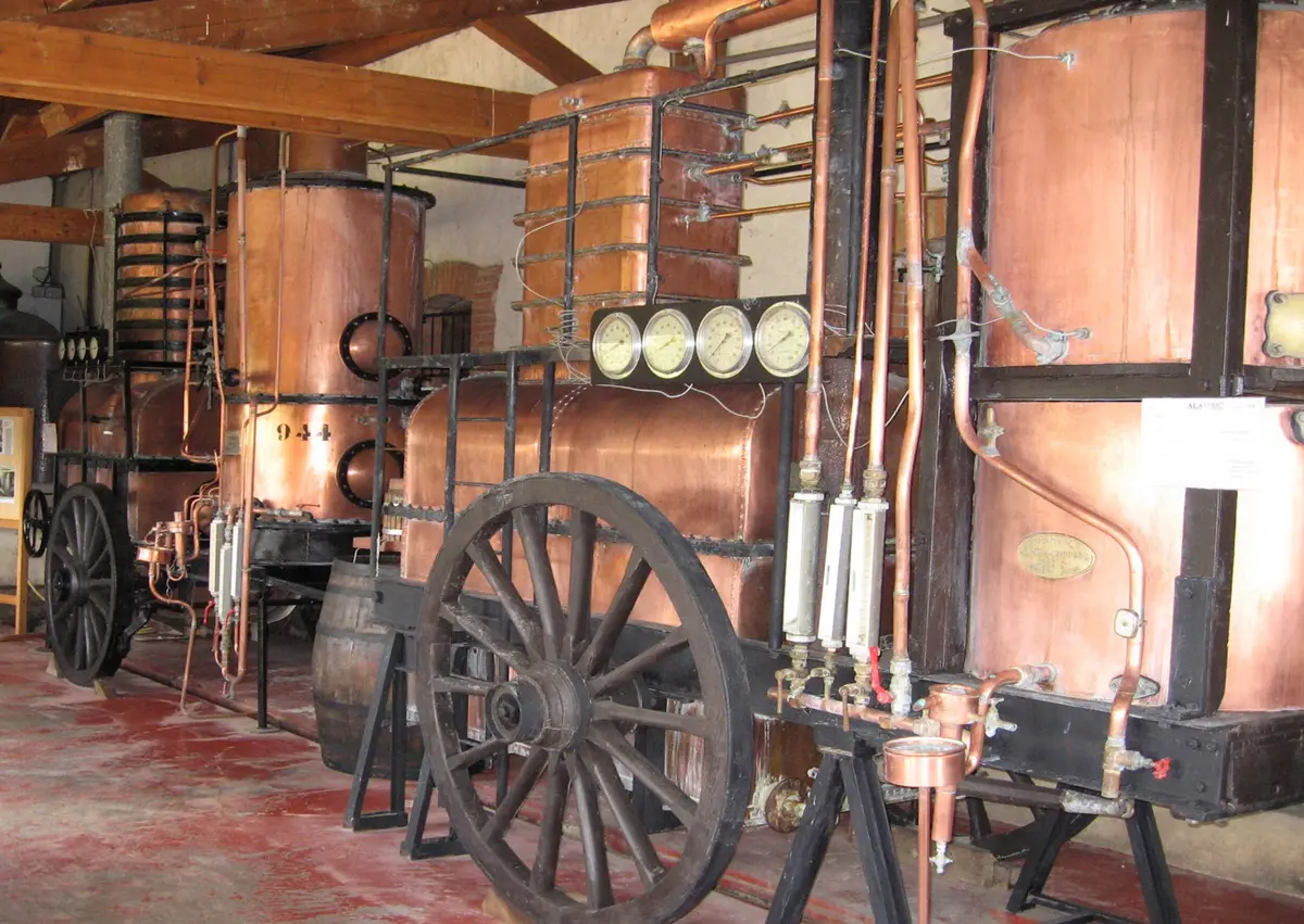 Découverte de la distillation