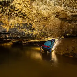 Découverte de la rivière souterraine