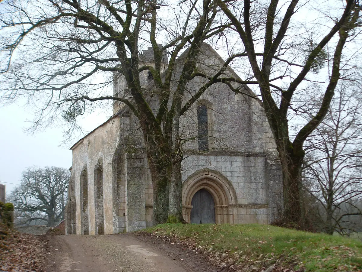 Découverte des fresques médiévales de la chapelle de Plaincourault