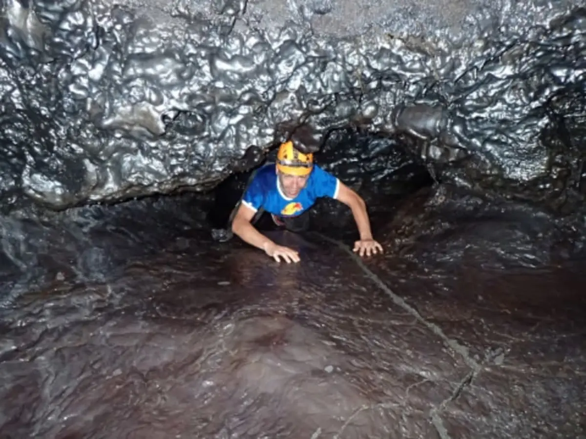 Découverte des grottes volcaniques à la Réunion