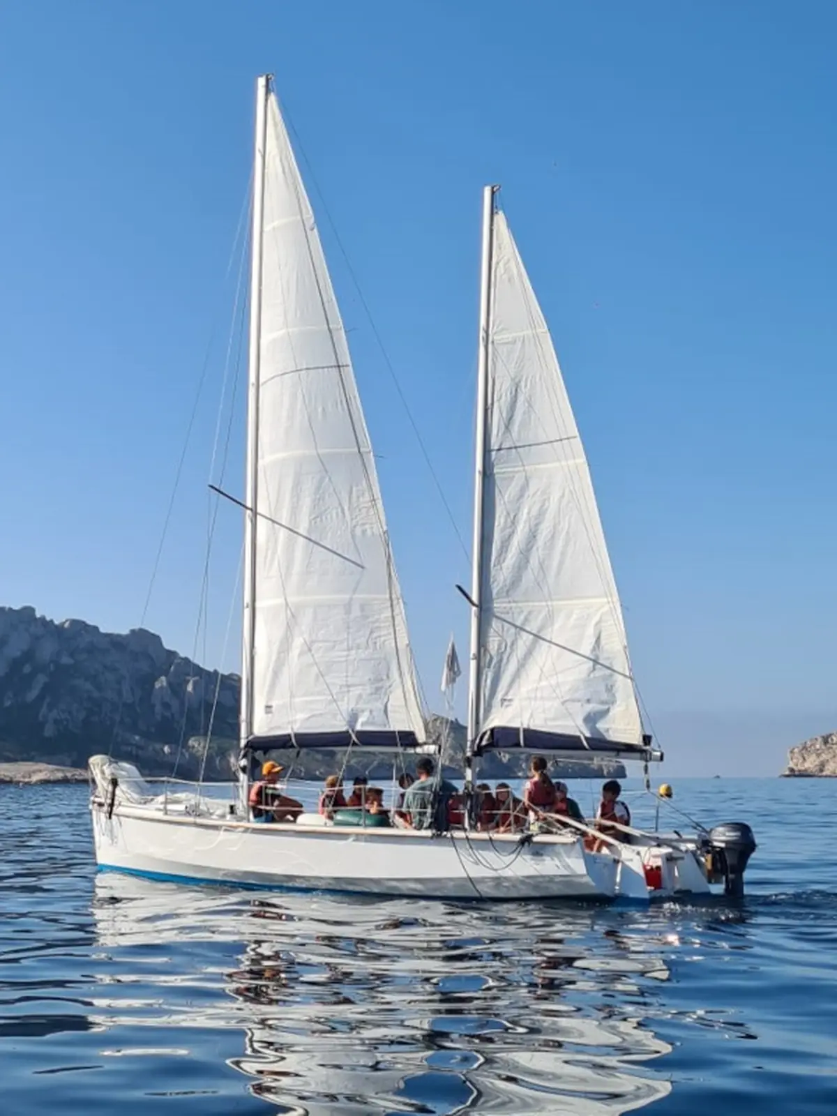 Découverte et initiation à la voile en équipage