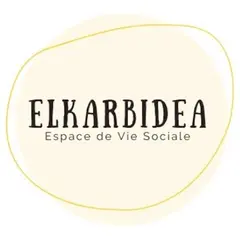 Découverte et initiation au mus et à la belote