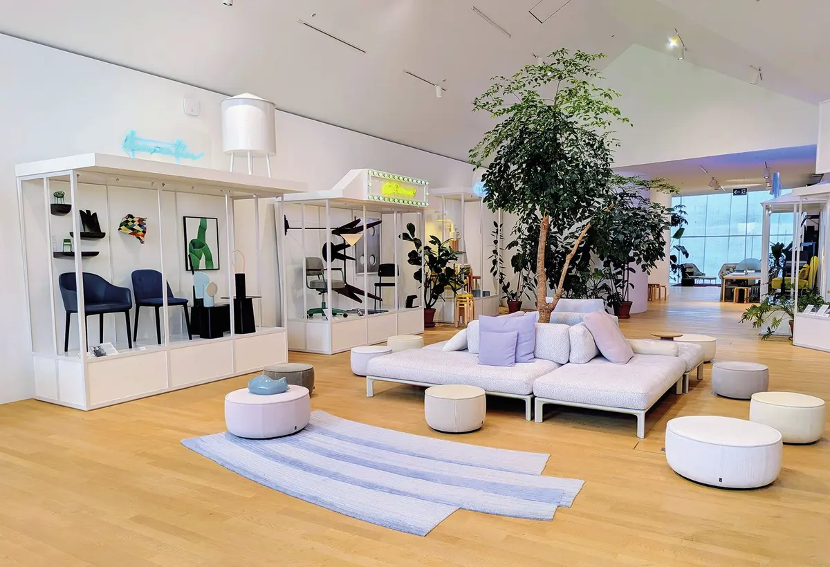 Découvrez la VitraHaus à Weil am Rhein, temple du design