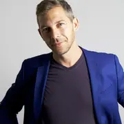 Dédicace avec Romain Puértolas