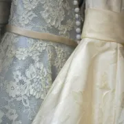 Défilé robes de mariée et costumes