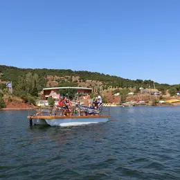 Dégustation à Bord Du Salon Flottant