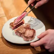 Dégustation boeuf & vins à Paris 1er