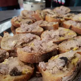 Dégustation de produits locaux