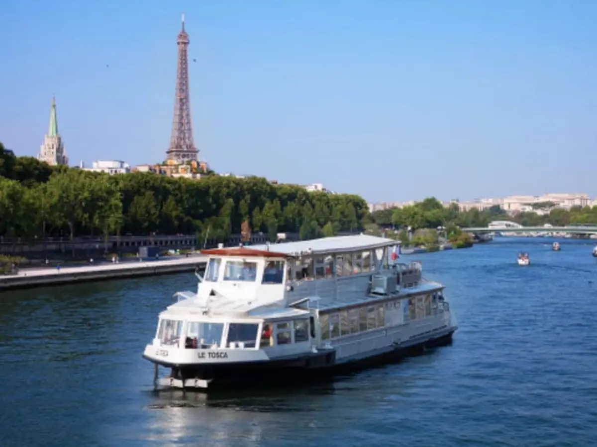 Déjeuner croisière Prestige sur la Seine