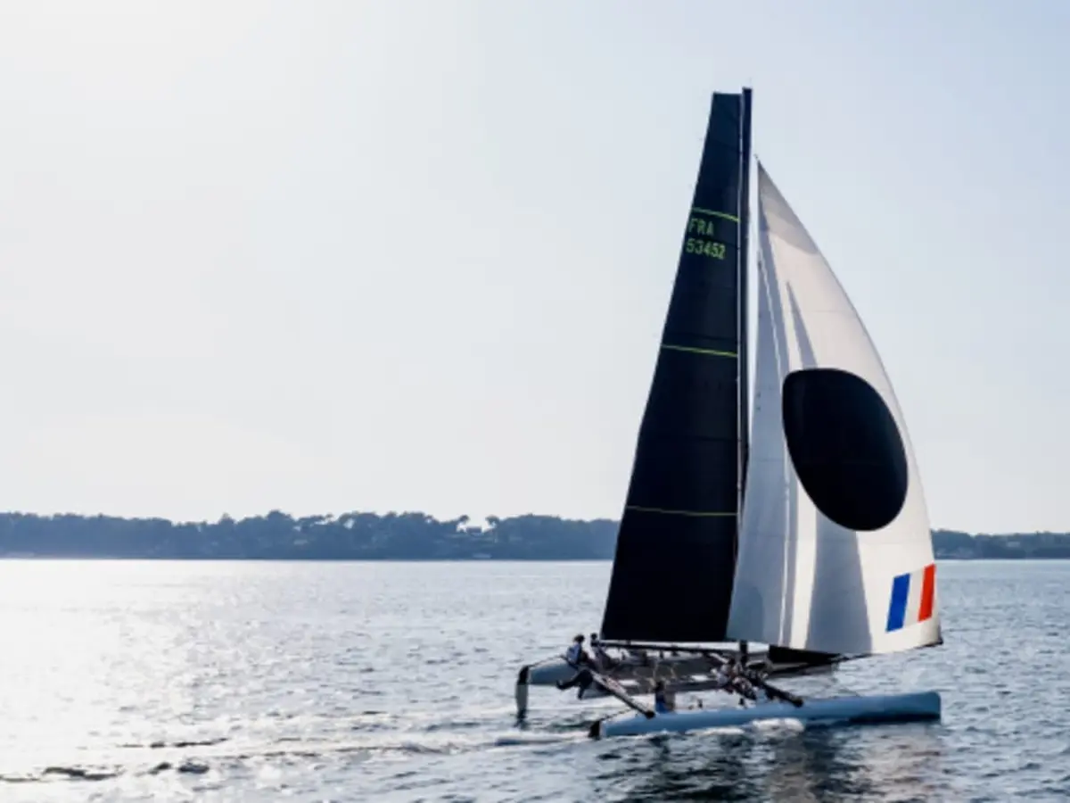 Demi-journée en Catamaran au départ de Larmor-Baden (56)