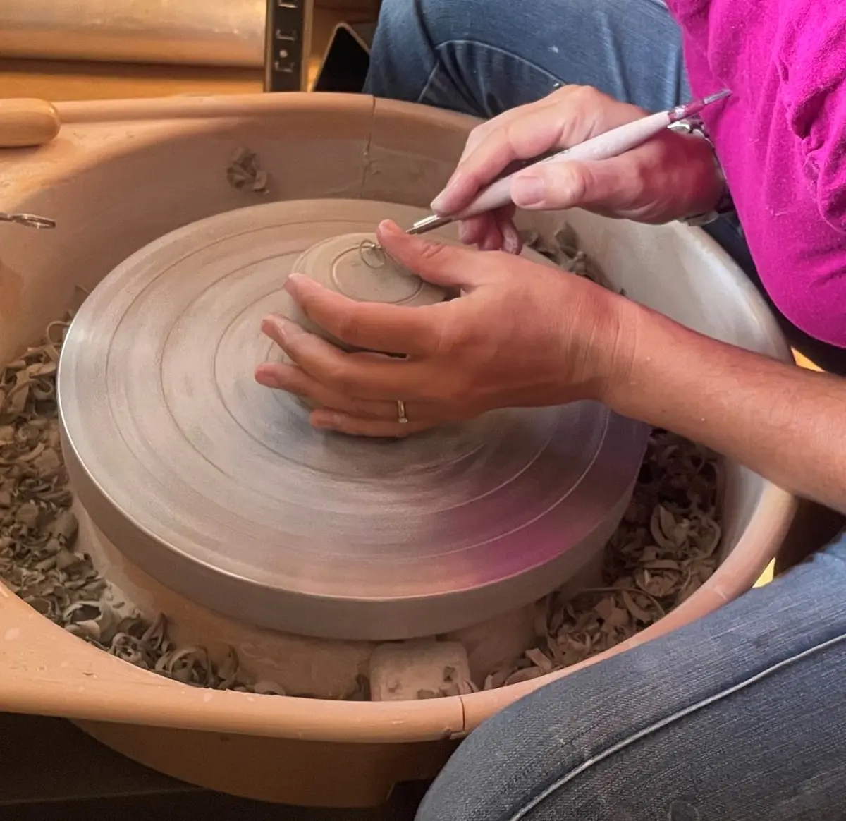Démonstration tour de potier et visite de l'atelier