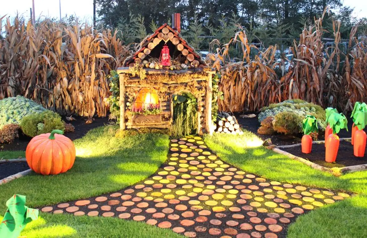 Des heures et des heures de travail ont été nécessaires pour créer toutes ces installations florales et architecturales.