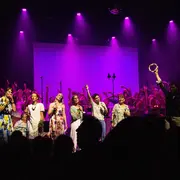 Des lendemains qui chantent  : Des fiertés qui chantent