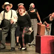 Des valises sous les yeux - Théâtre du Printemps