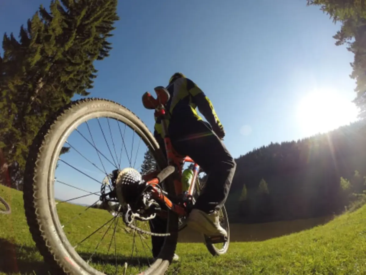 Descente à VTT Enduro à Arreau (65)