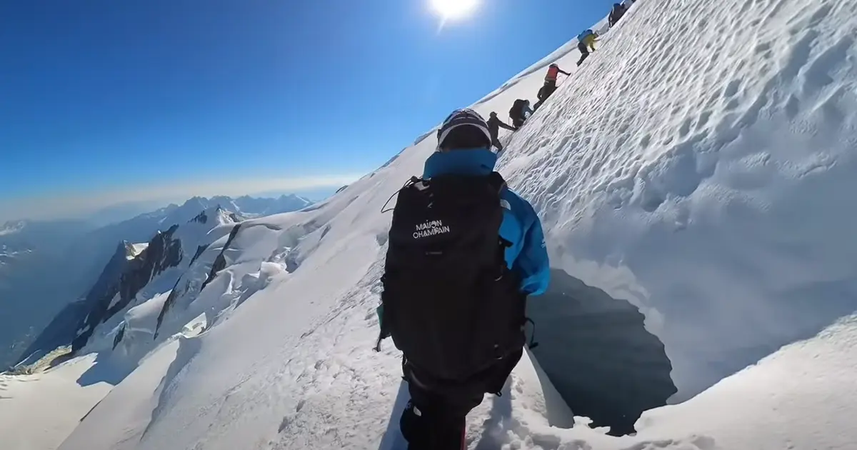 Diffusion et échanges : L'ascension du Mont Blanc par Hugo Champain