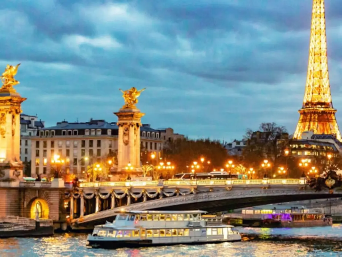 Dîner croisière Bistronomique début de soirée sur la Seine