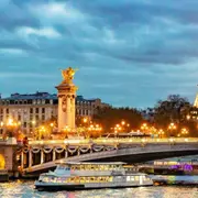 Dîner croisière Bistronomique début de soirée sur la Seine