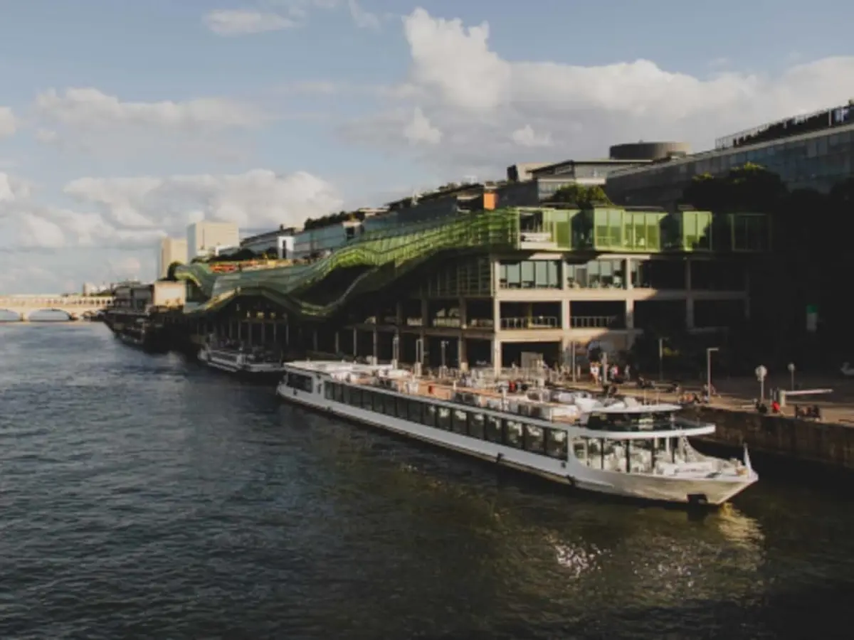 Dîner croisière gourmande sur la Seine