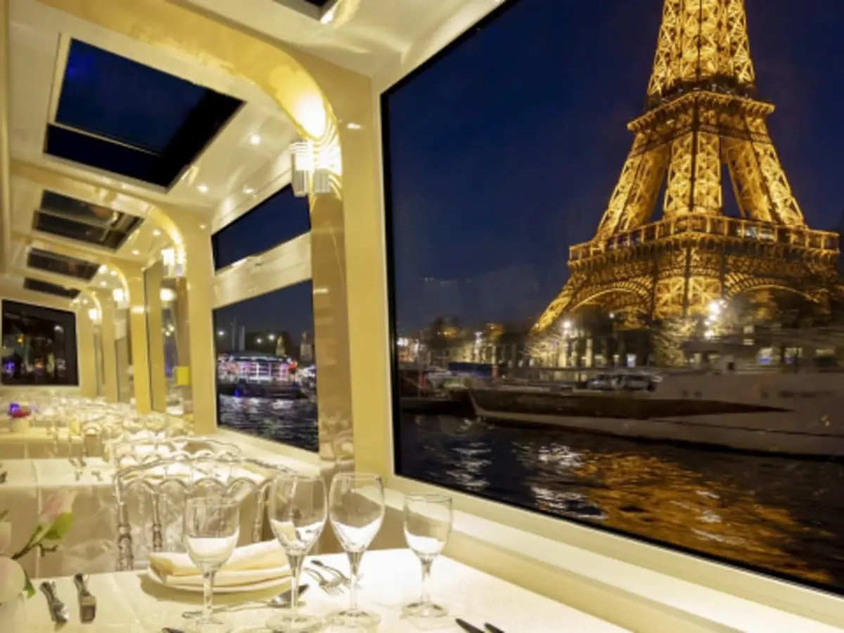 Dîner croisière Prestige sur la Seine