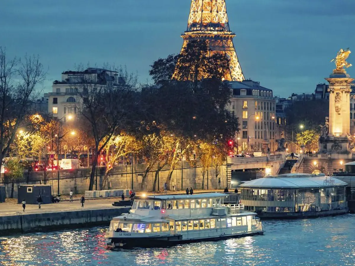 Dîner croisière Prestige sur la Seine