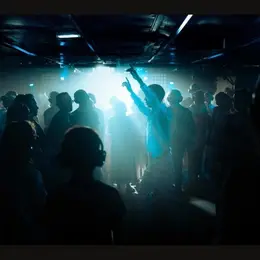 Discothèque ambulante : Arthur la nuit
