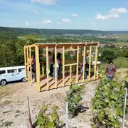 Discovery bay - La route du champagne en combi VW avec le champagne Lévêque-Dehan