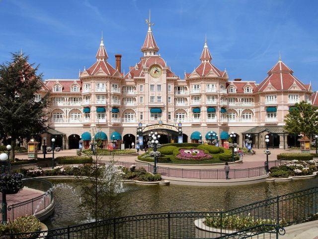 Disney Hôtel, à l\'entrée de Disneyland Paris