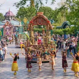 Disneyland Paris lance une nouvelle parade Princesses Disney avec Vaiana, Tiana, Raiponce et Raya