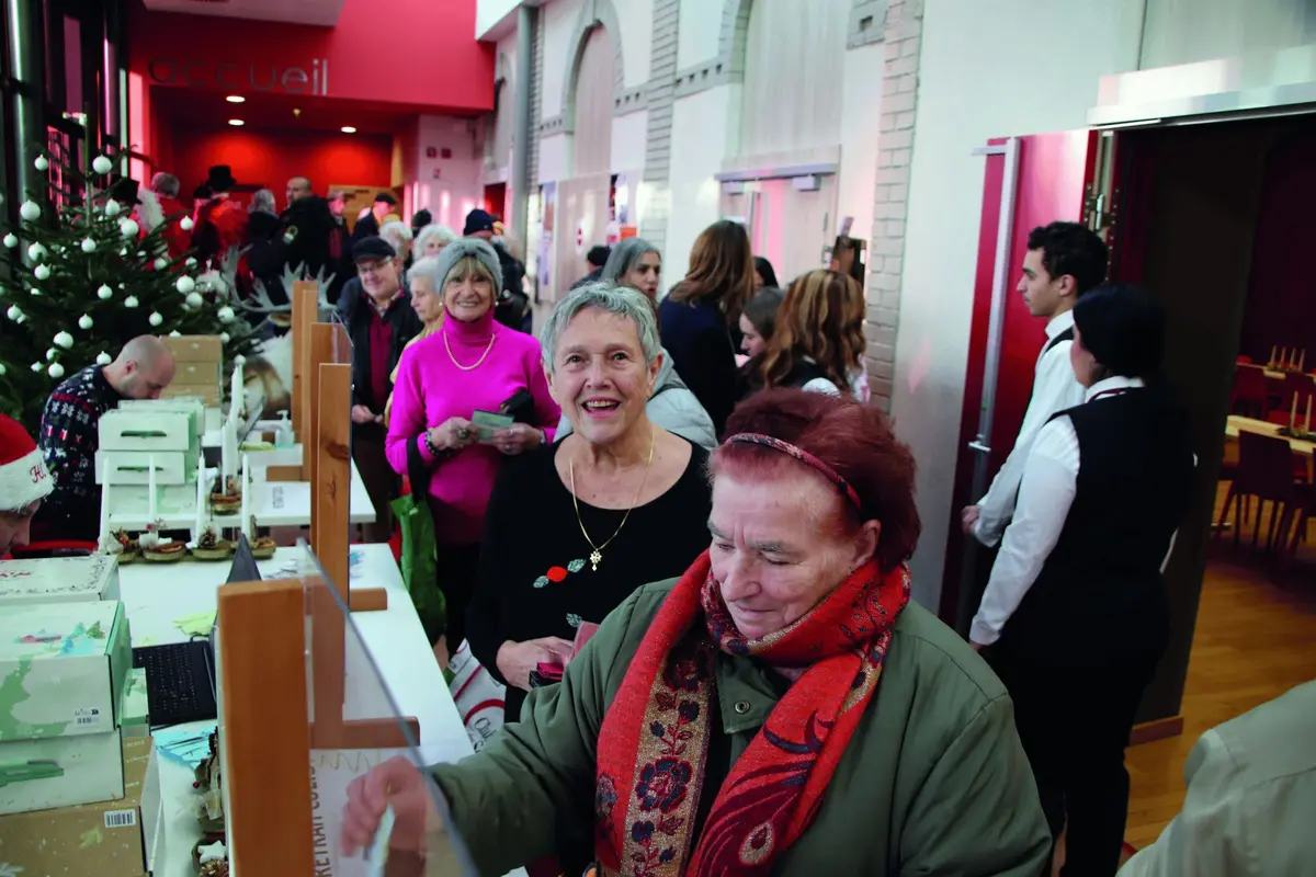 Distribution de colis gourmands de Noël aux seniors de Schiltigheim