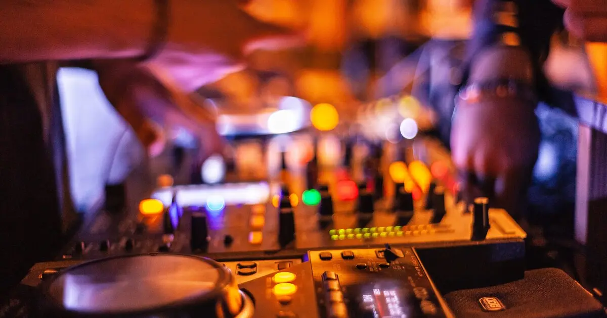 DJ Tom Angelo