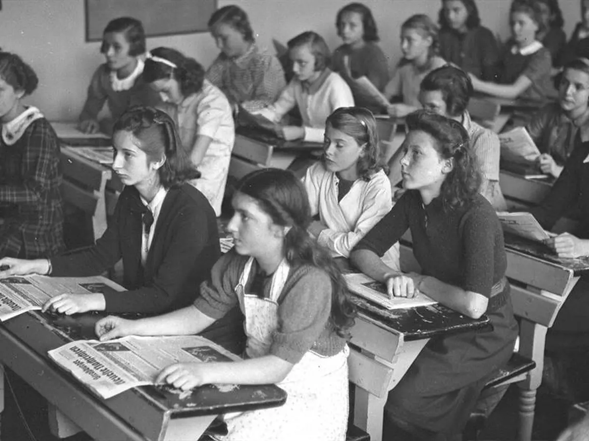 Documentaire -Une adolescence annexée - Projection-échange