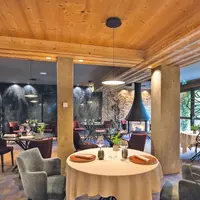 La Table du Haut Jardin pour vos repas DR