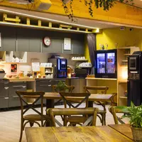 La salle où vous prendrez le petit déjeuner au Domaine du Hirtz DR