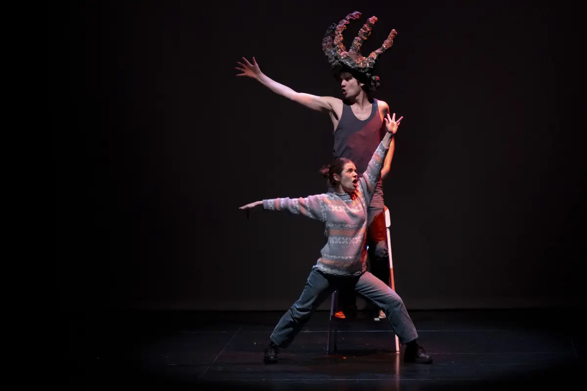 Dominique toute seule