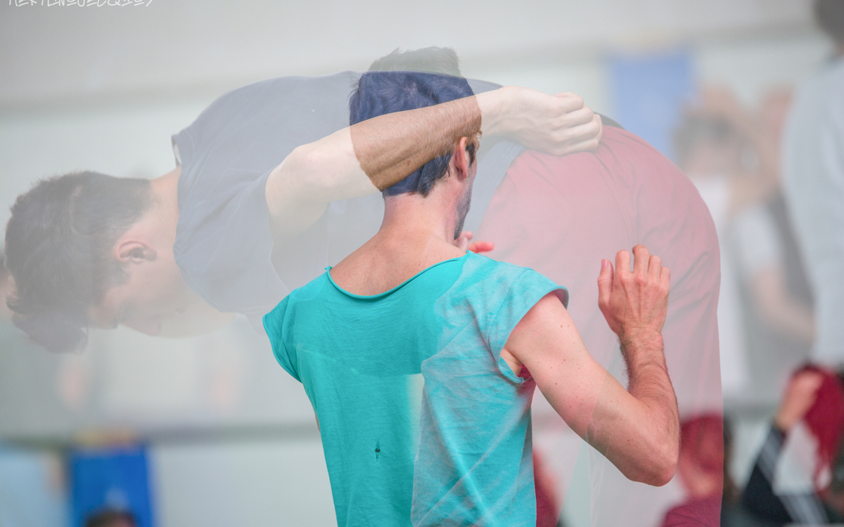 Donner corps à l'expérience : expliciter son geste