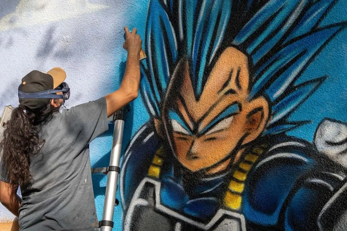 Dragon Ball Z envahit les murs de cette ville du Var : une fresque XXL qui ne passe pas inaperçue !