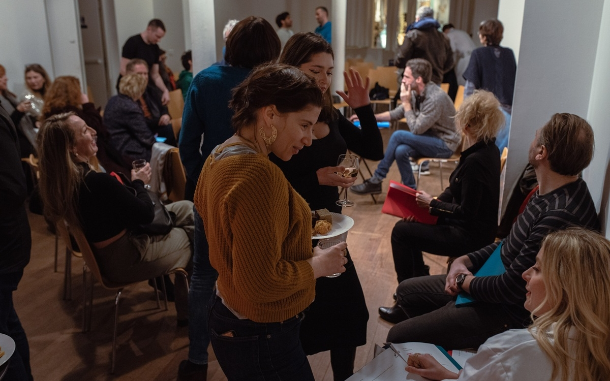 Apéro avec les comédiens suite à l'événement