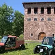 Echappée en quadricycle électrique E-Pottok et visite du Domaine Brana