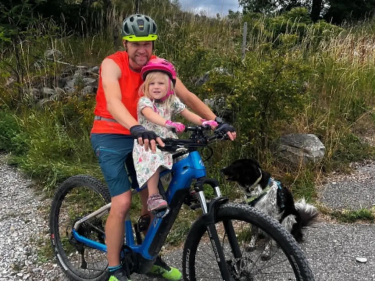 Échappée parent-enfant en VTT électrique à Réallon (05)