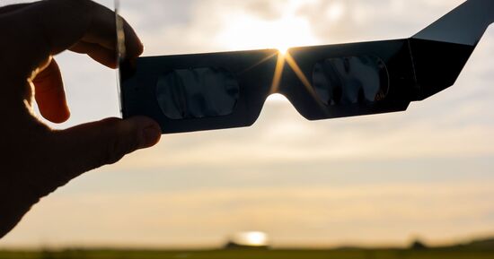 &Eacute;clipse solaire 2026 en France : carte, horaires et meilleures zones d&rsquo;observation