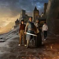 Trois personnes en costumes médiévaux se tiennent dans la cour d'un château ; deux autres portent des vêtements décontractés, mêlant ainsi passé et présent. &copy; Carcassonne