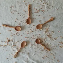 Atelier découverte sculpture sur bois - Sculpture ta cuillère avec Anna