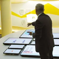 Claude Welty, directeur d'Electropolis, nous présente le nouvel espace du musée &copy; M.O.