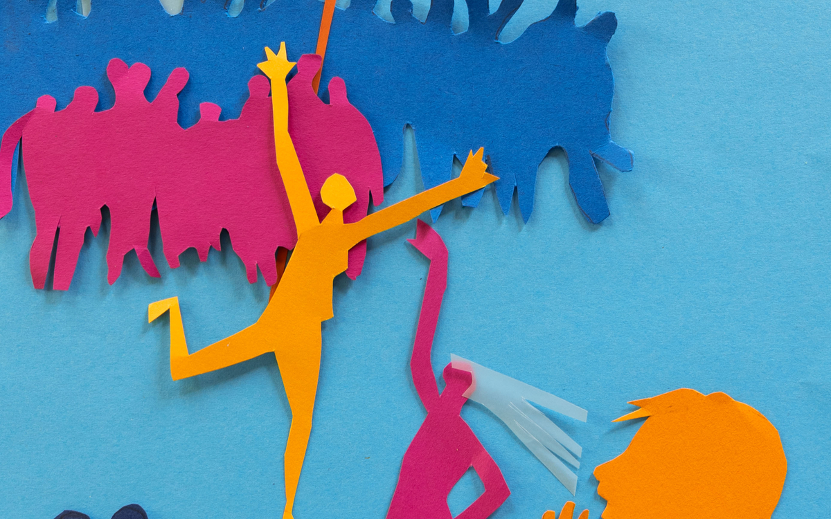 Déambulation artistique collective poétique  avec habitants et passants depuis le Bas Belleville jusqu'au Parc de Belleville